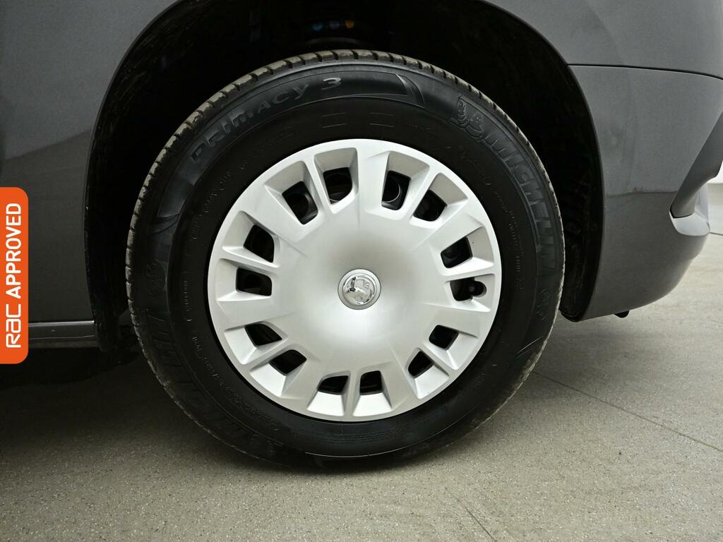 Vauxhall Combo-e Life 2300 50Kwh Pro Panel Van L1 7.4 Grey #3