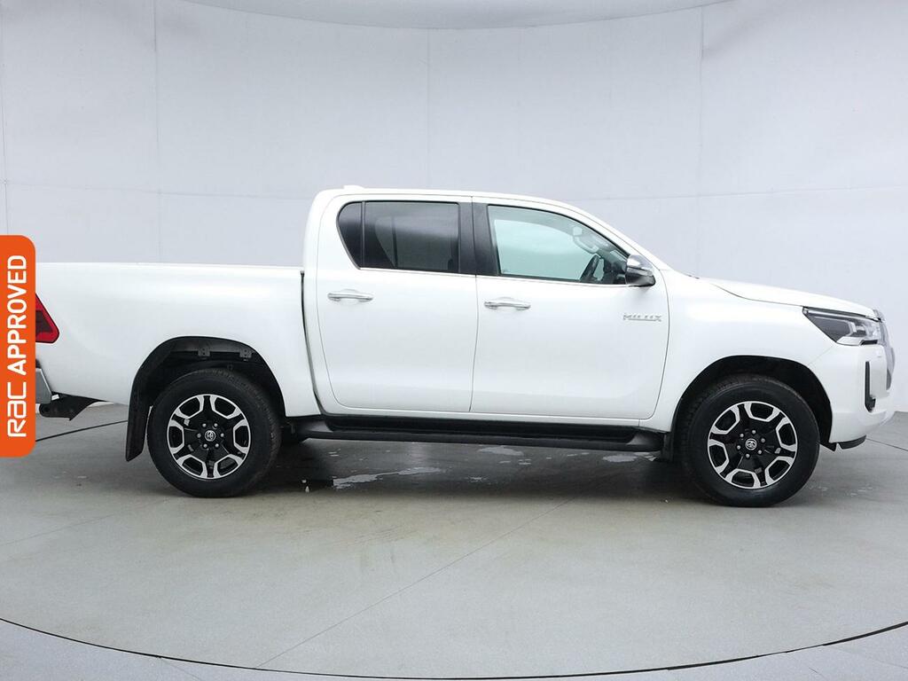 Toyota HILUX 2.8 D-4d Invincible Pickup Double Cab M White #4