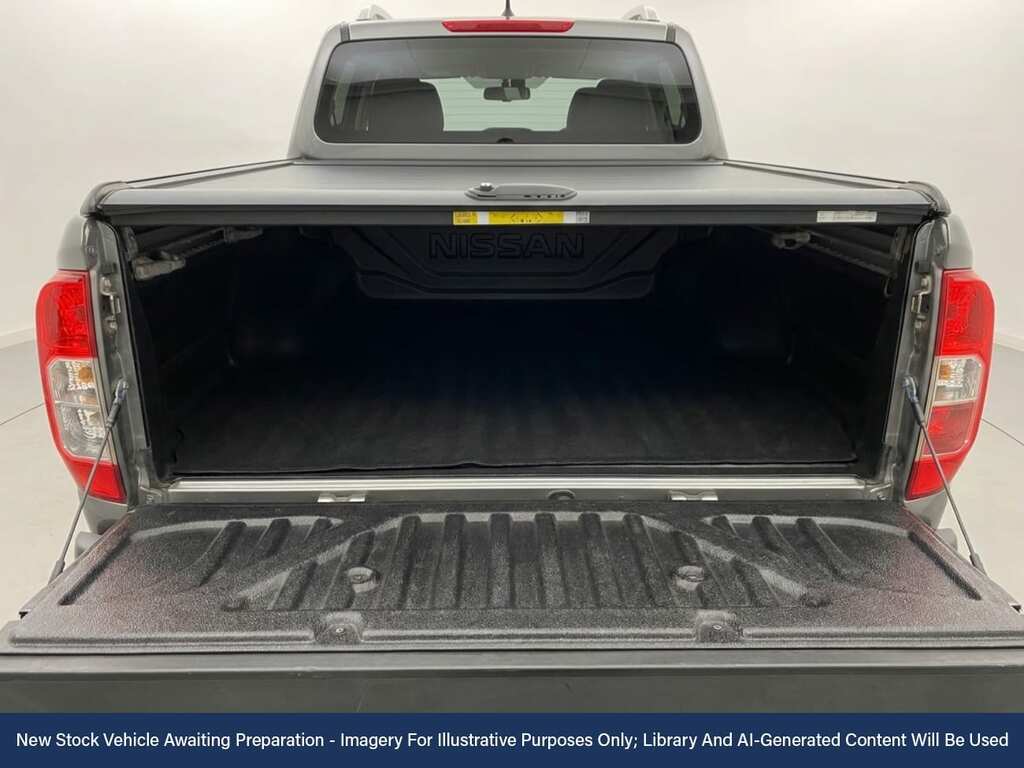 Nissan Navara 2.3 Dci N-guard Pickup Double Cab Manua Grey #4