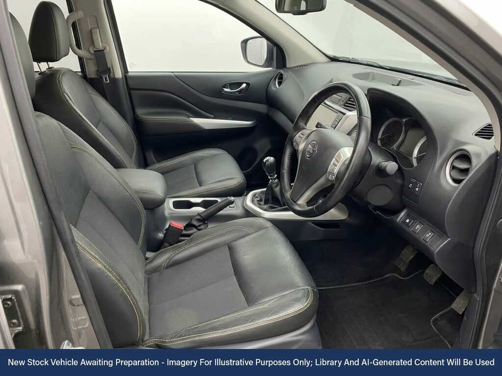 Nissan Navara 2.3 Dci N-guard Pickup Double Cab Manua Grey #2