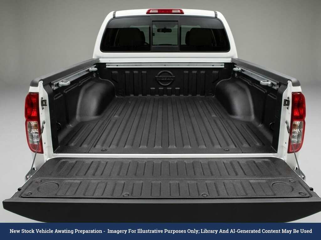 Nissan Navara 2.3 Dci Tekna Pickup Double Cab White #4