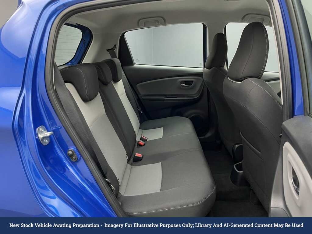 Toyota Yaris 1.5 Vvt-i Icon Tech Hatchback Eu YS19CRZ Blue #3