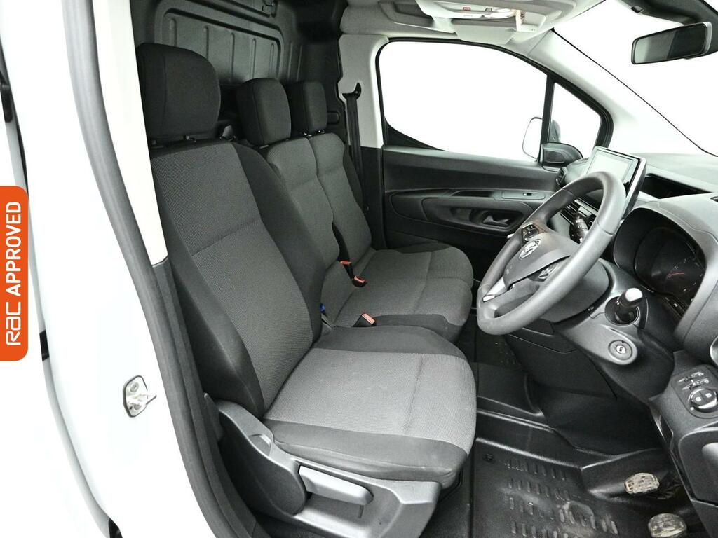Vauxhall Combo 1.5 Turbo D 2300 Pro Panel Van 6Dr L DS23RAX White #2