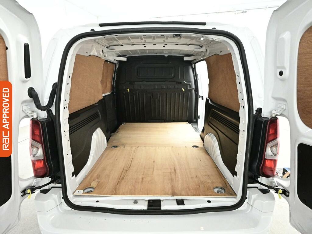 Vauxhall Combo 1.5 Turbo D 2300 Pro Panel Van 6Dr L DN23MBO White #3