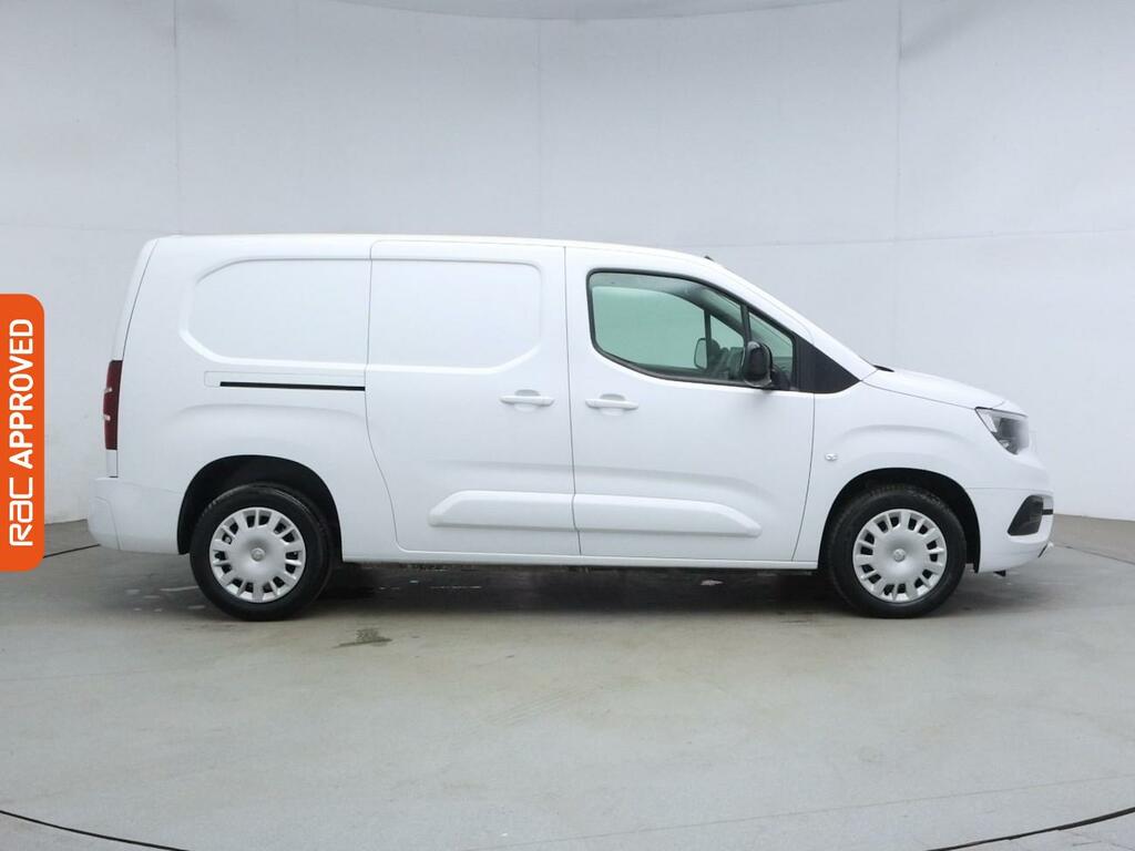 Vauxhall Combo 1.5 Turbo D 2300 Pro Panel Van 6Dr L DN23MBO White #4