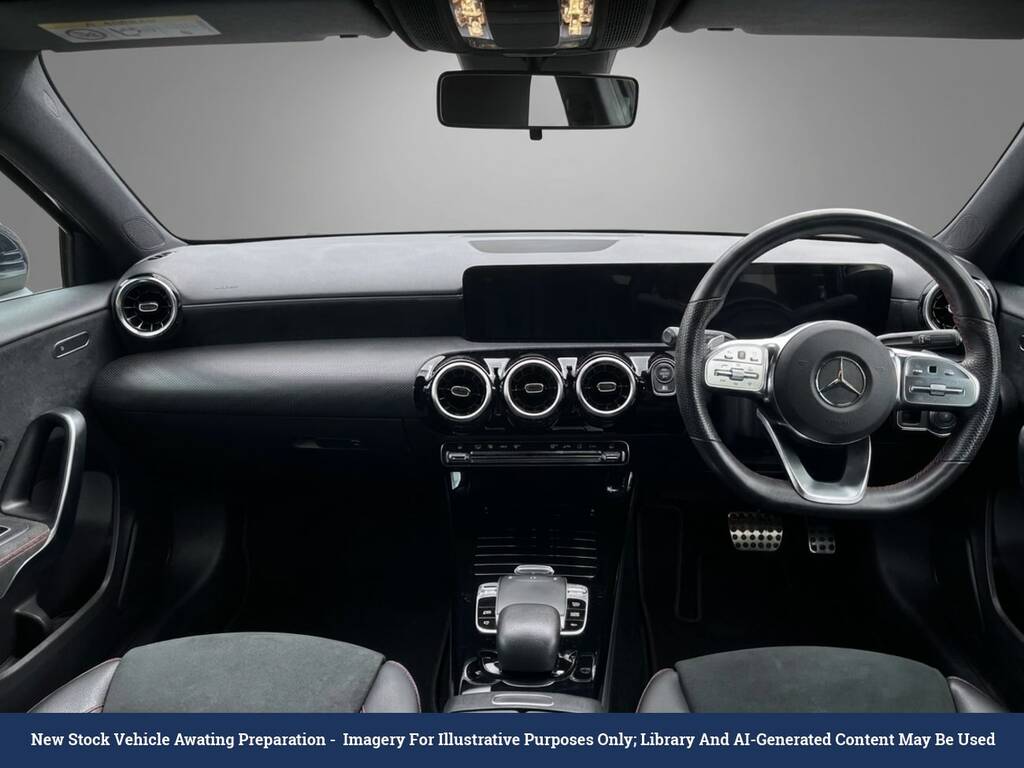 Mercedes-Benz A Class 1.3 A200 Amg Line 7G-dct Euro 6 Ss Black #5