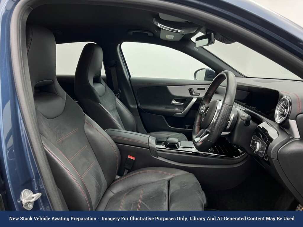 Mercedes-Benz A Class 1.3 A200 Amg Line 7G-dct Euro 6 Ss Black #3