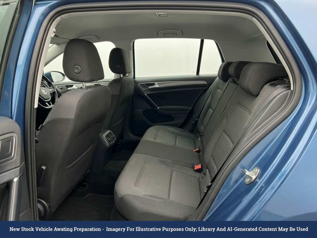 Volkswagen Golf 1.6 Tdi Bluemotion Tech Match Edition Hatchback FE16YYU Blue #4