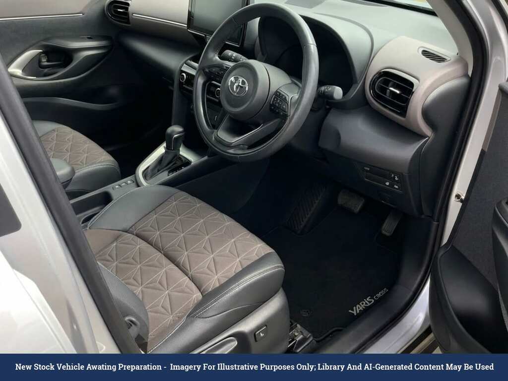 Hyundai Kona 1.6 H-gdi Premium Se Suv Hybrid Dct Eur Yellow #3