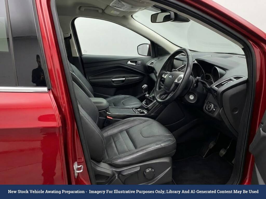 Ford Kuga 1.5T Ecoboost Titanium Suv 2Wd E Red