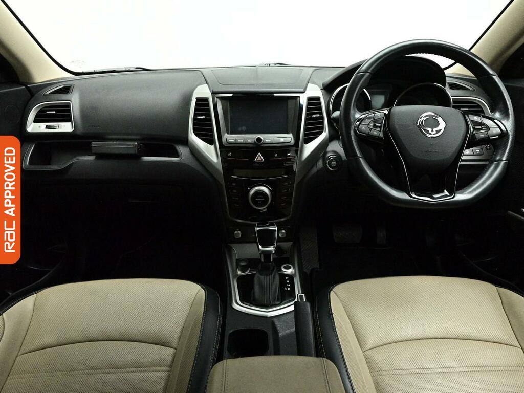 SsangYong Tivoli 1.6P Ultimate Suv Euro 6 Ss 12 Black #2