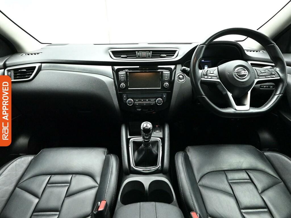 Nissan Qashqai 1.3 Dig-t N-motion Suv Euro 6 S BR21UPF Black #2