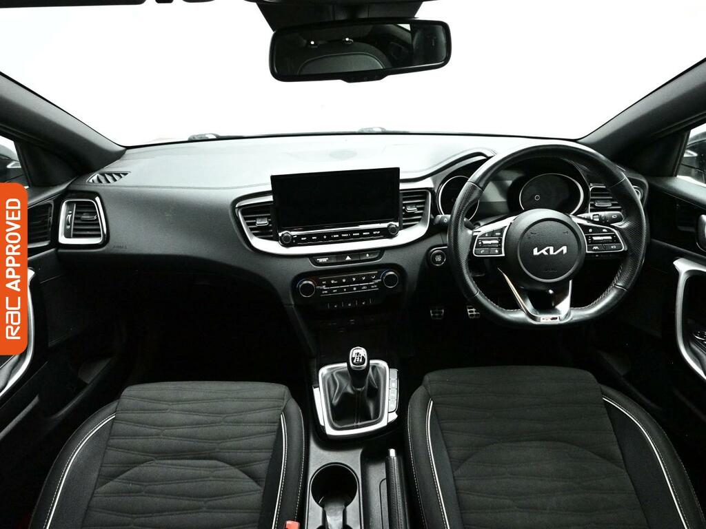 Kia Ceed 1.5 T-gdi Gt-line Hatchback Euro RJ22OEH White #2