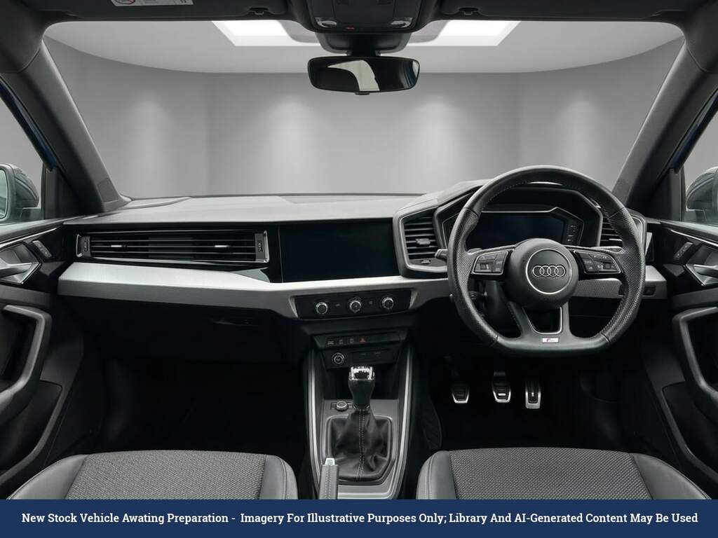 Audi A1 1.5 Tfsi 35 Citycarver S Tronic 150 P Black #4