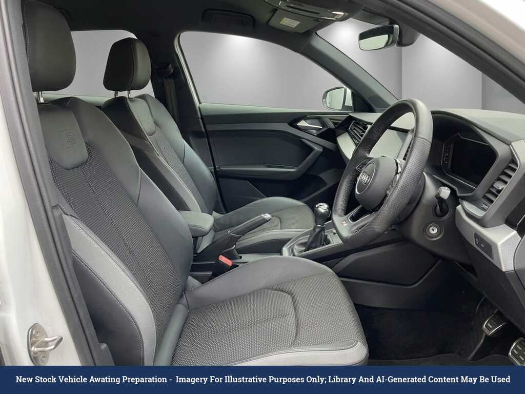 Audi A1 1.0 Tfsi 30 Citycarver S Tronic Euro 6 Black #3
