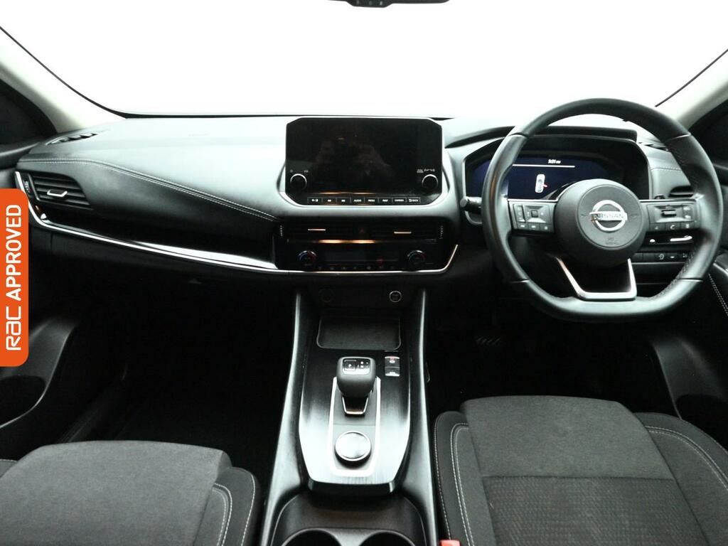 Nissan Qashqai 1.3 Dig-t Mhev N-connecta Suv Hybrid Xt DY22LVK White #2