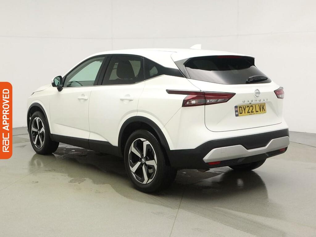 Nissan Qashqai 1.3 Dig-t Mhev N-connecta Suv Hybrid Xt DY22LVK White #4
