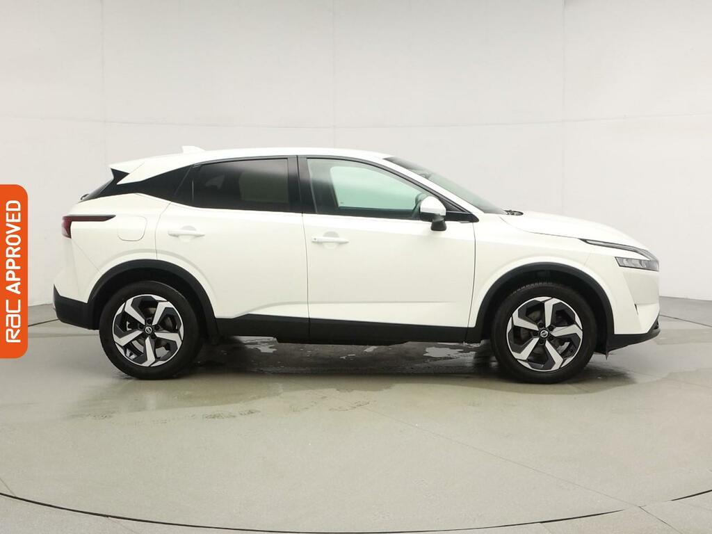 Nissan Qashqai 1.3 Dig-t Mhev N-connecta Suv Hybrid Xt DY22LVK White #5