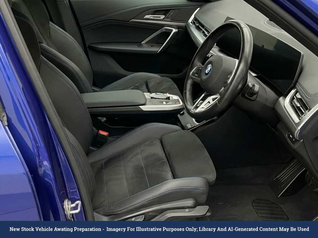 BMW iX1 30 66.5Kwh M Sport Suv Xdrive 1 Blue #3