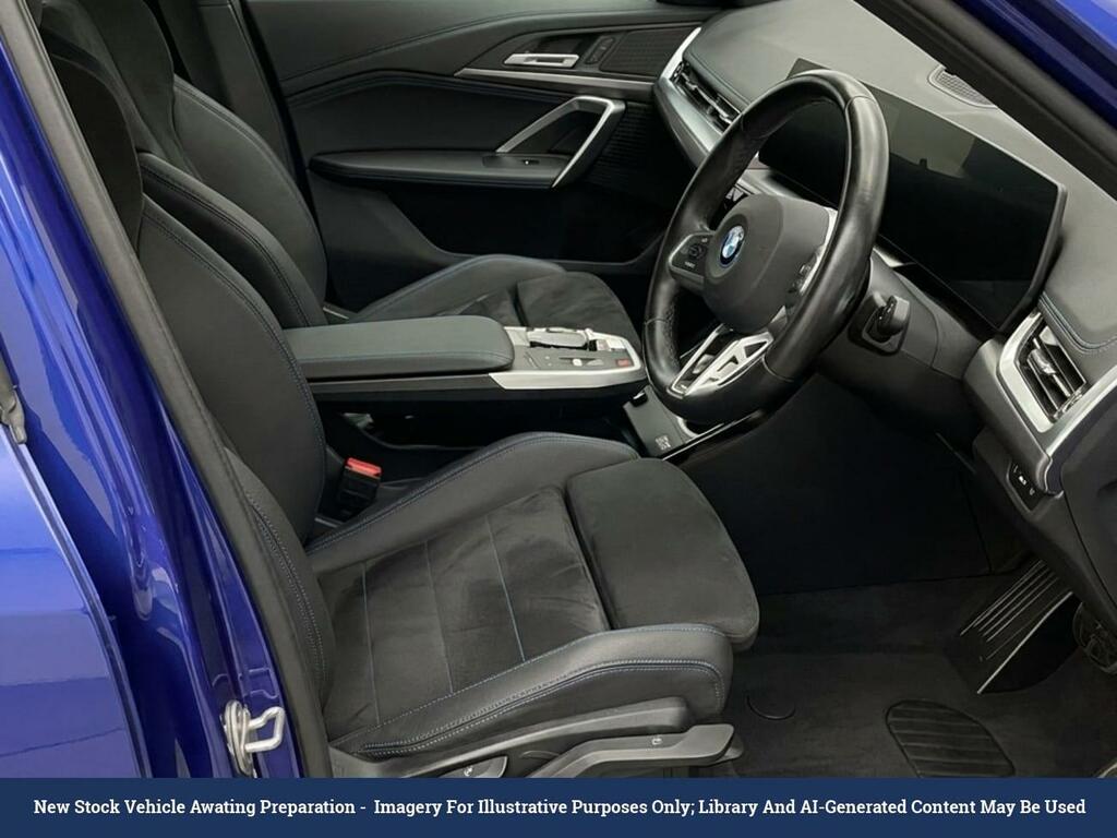 BMW iX1 30 66.5Kwh M Sport Suv Xdrive 1 Blue #3