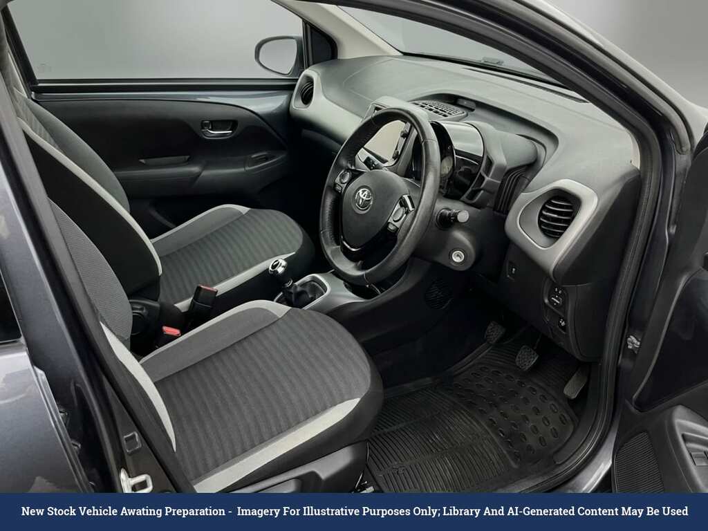 Toyota Aygo 1.0 Vvt-i X-press Hatchback X-shift Eur Grey