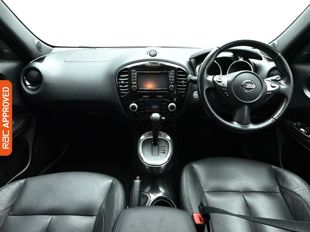 Nissan Juke Hatchback Red #2