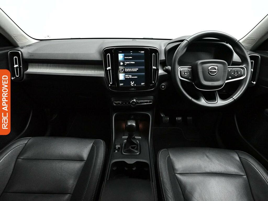 Volvo XC40 1.5 T3 Inscription Suv Euro 6 S FV70UYO Black #2