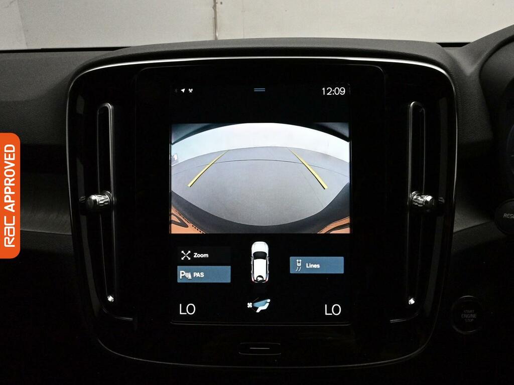 Volvo XC40 1.5 T3 Inscription Suv Euro 6 S FV70UYO Black #3