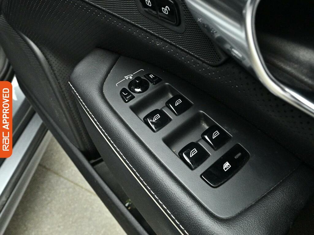 Volvo V90 Silver #21