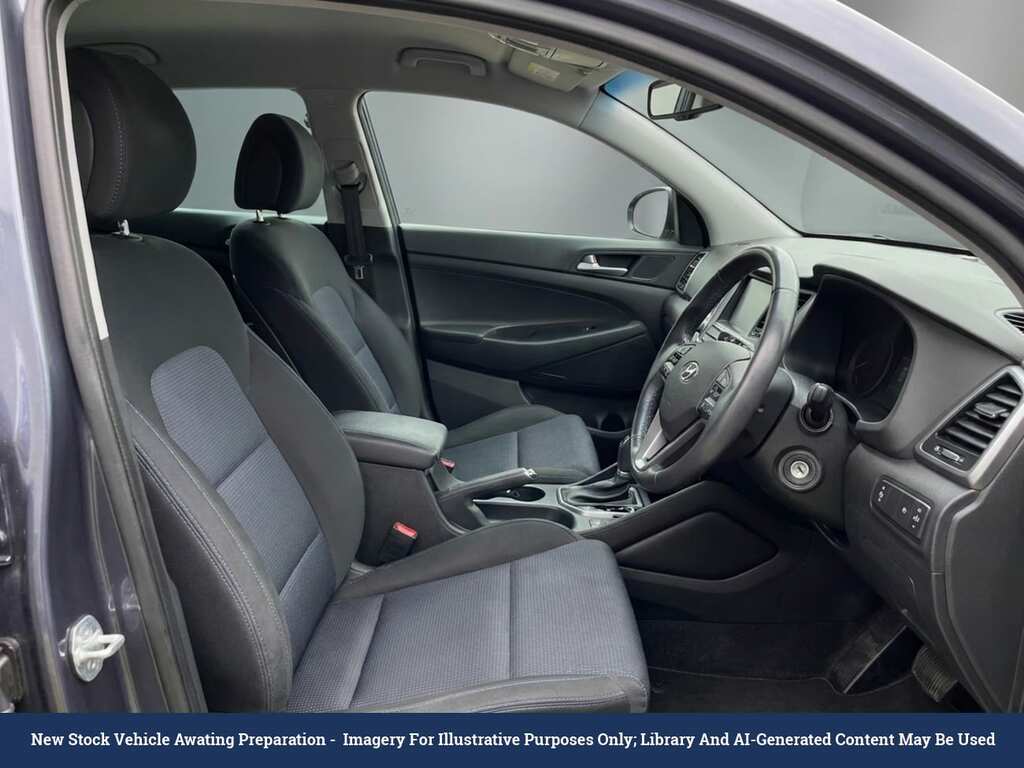 Hyundai Tucson Blue #3