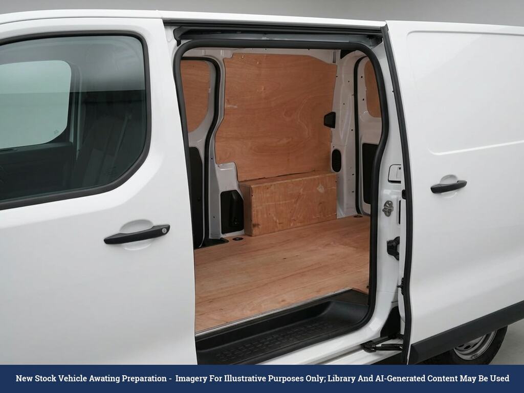 Vauxhall Vivaro 3100 50Kwh Dynamic Panel Van 6Dr L1 White #3