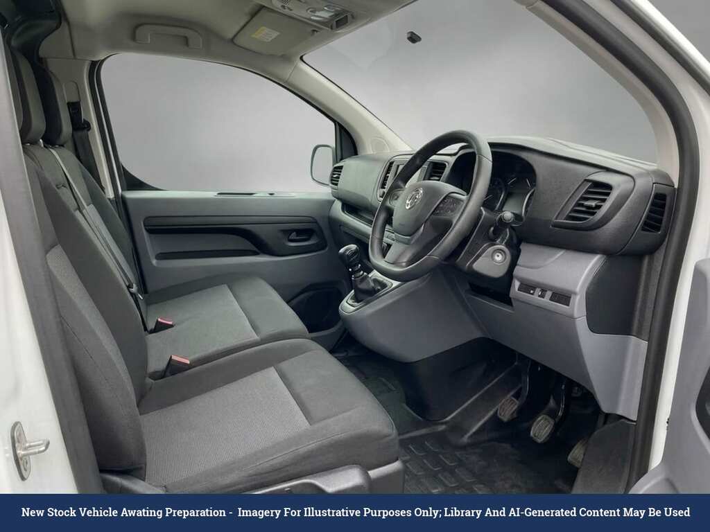 Vauxhall Vivaro 3100 50Kwh Dynamic Panel Van 6Dr L1 White #2