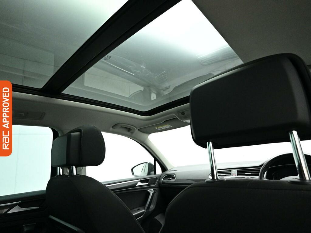 Volkswagen Tiguan 2.0 Tdi Sel Suv Dsg 4Motion Euro 6 Ss HN21VKL Grey #3