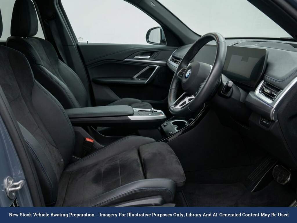 BMW iX1 30 Xline Blue #3
