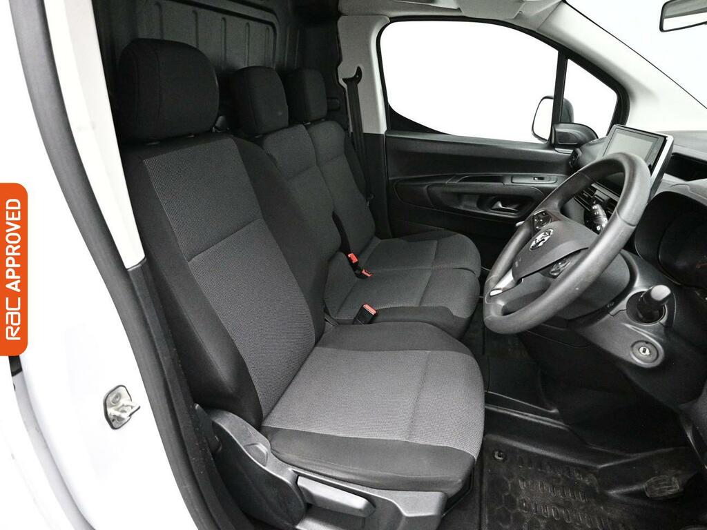 Vauxhall Combo 1.5 Turbo D 2300 Pro Panel Van 6Dr L DN23LWL White #2