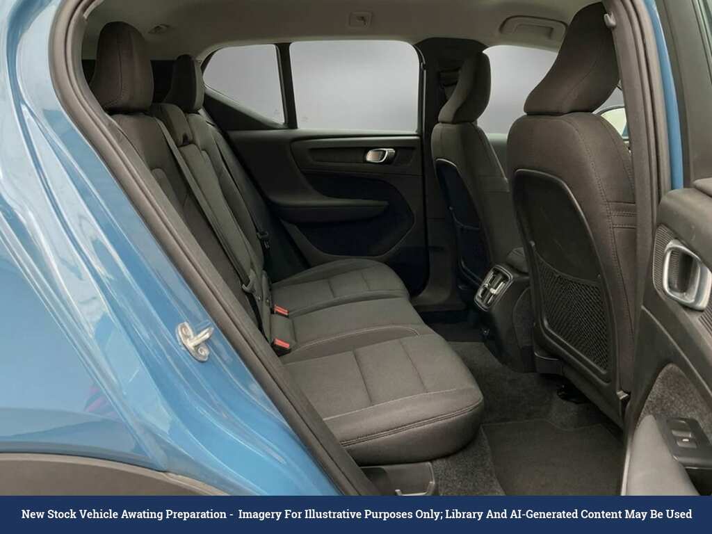 Volvo C40 Recharge 69Kwh Core Suv 231 Ps Blue #3