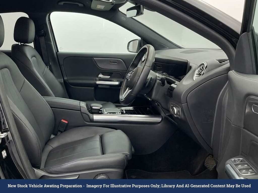Mercedes-Benz EQA Eqa 250 70.5Kwh Sport Suv 190 Black #3