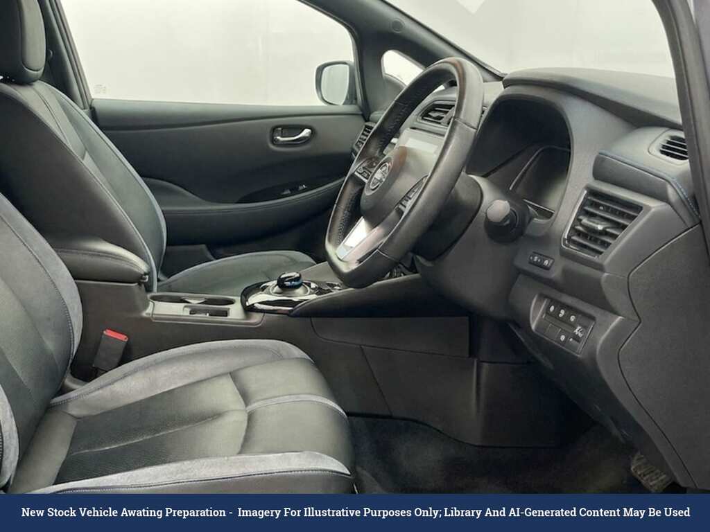 Nissan Leaf 59Kwh E Tekna Hatchback 217 Ps Grey #2