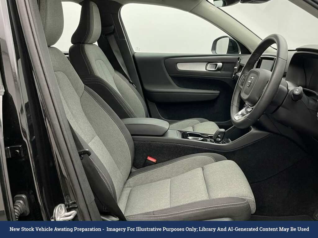 Volvo XC40 2.0 B3 Mhev Plus Dark Suv Hybrid Dct Au Black