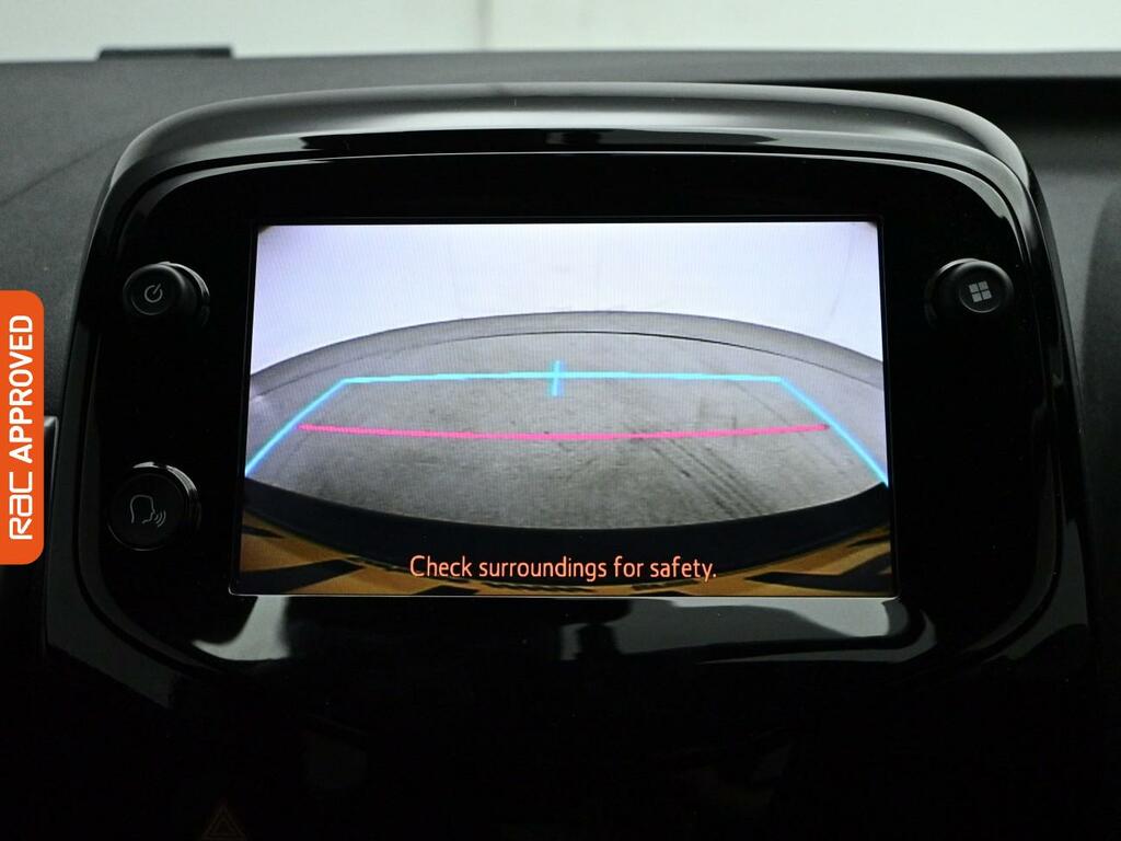 Toyota Aygo Hatchback WV71VPA  #3