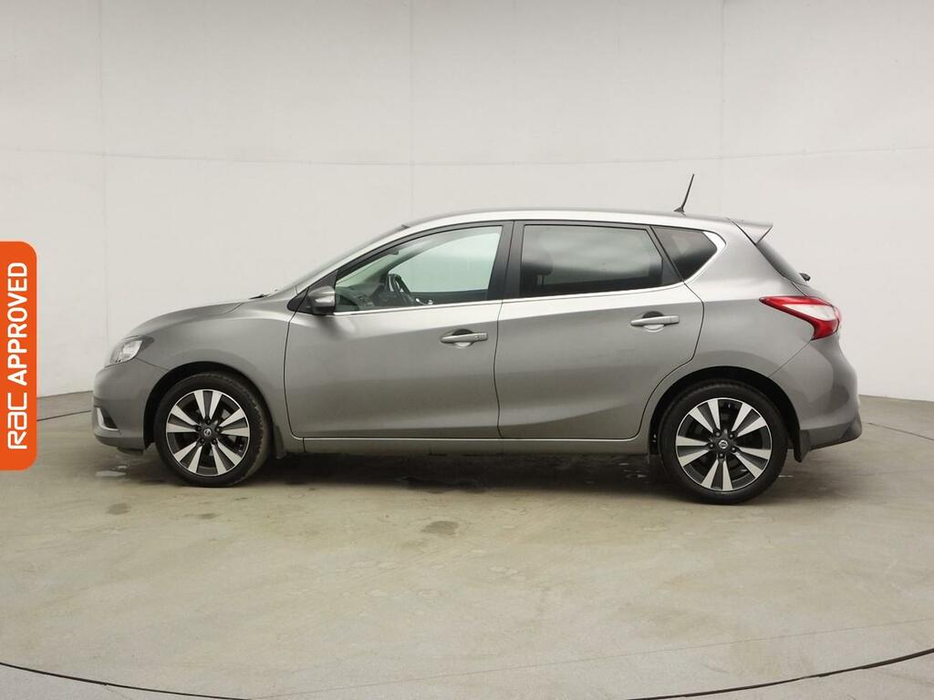 Nissan Pulsar Hatchback #24