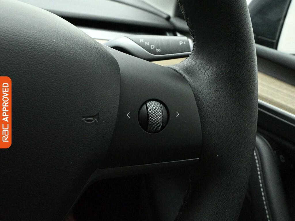 Tesla Model Y Tesla Model Y 2323 Rwd White #23