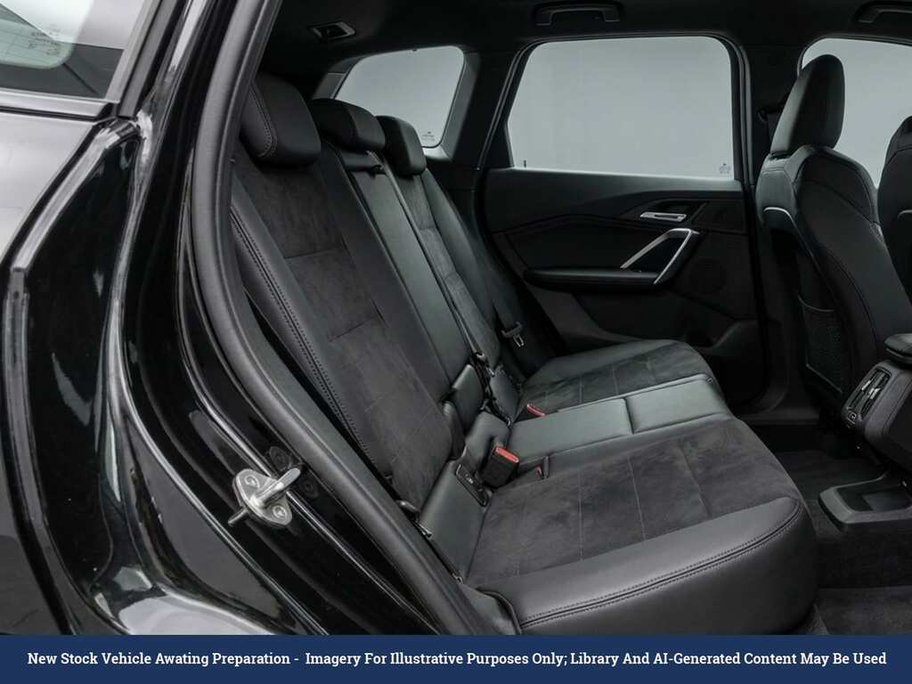 BMW iX1 30 66.5Kwh M Sport Suv Xdrive 1 Black #4
