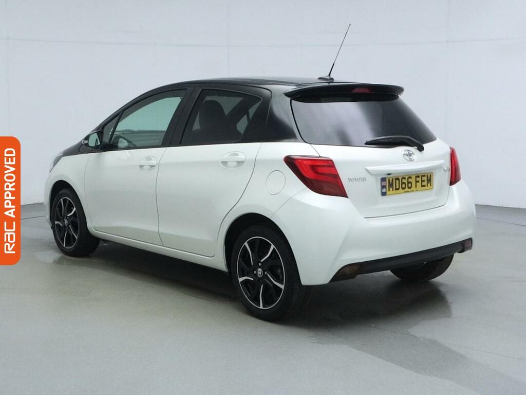 Toyota Yaris 1.33 Dual Vvt-i Design Hatchback White #4
