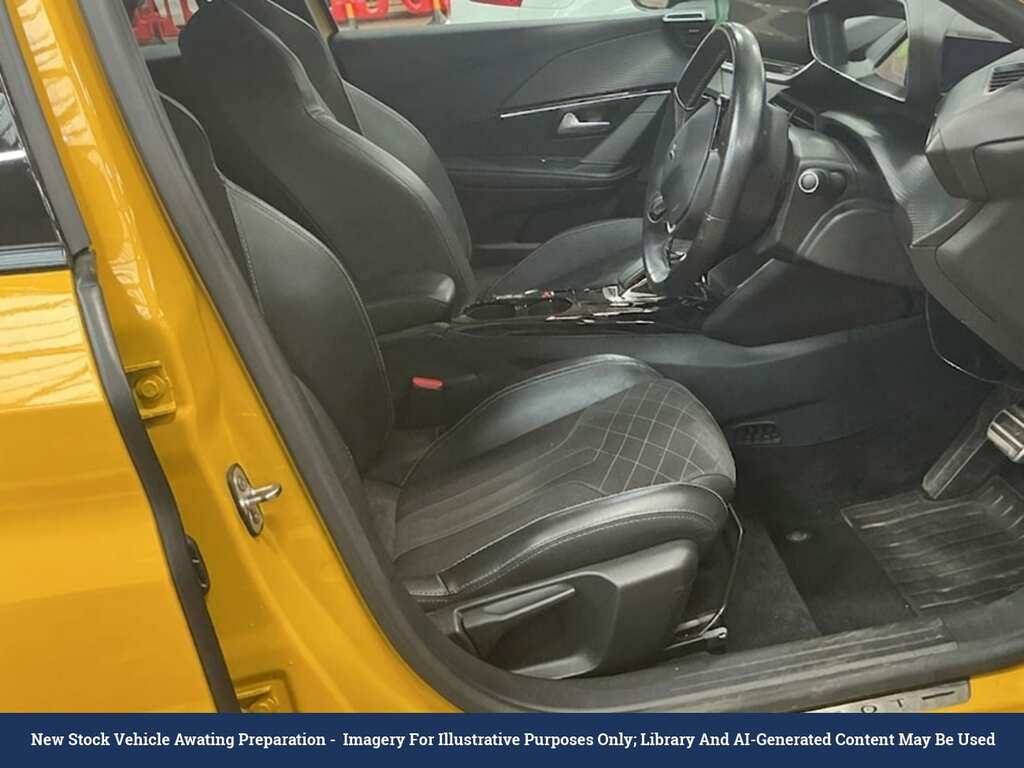 Peugeot e-208 50Kwh Gt Premium Hatchback 136 Yellow #2