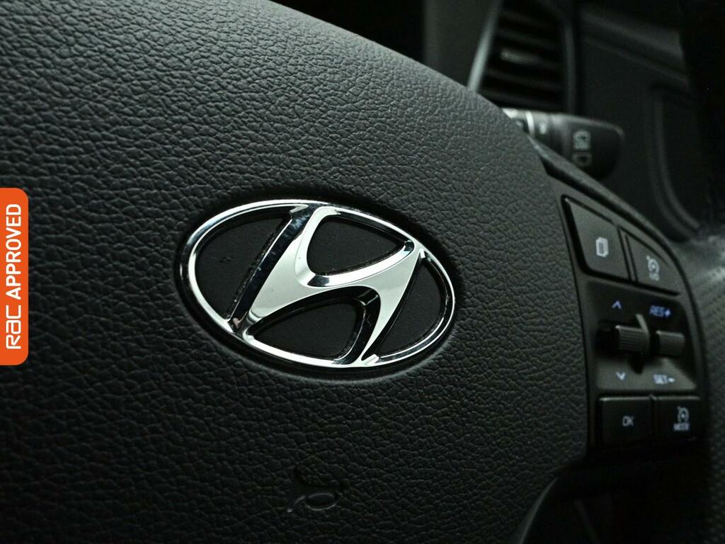 Hyundai Tucson Black #21