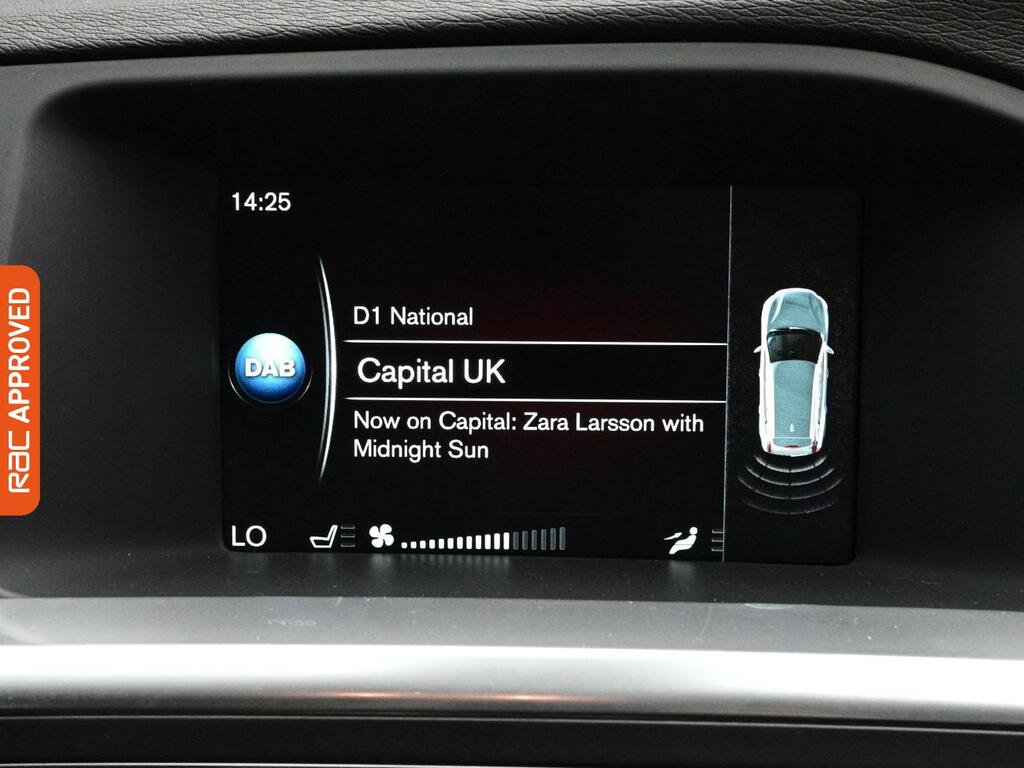 Volvo V60 Cross Country D4 Lux Nav - Blis Winter Pack 19 Al  #17