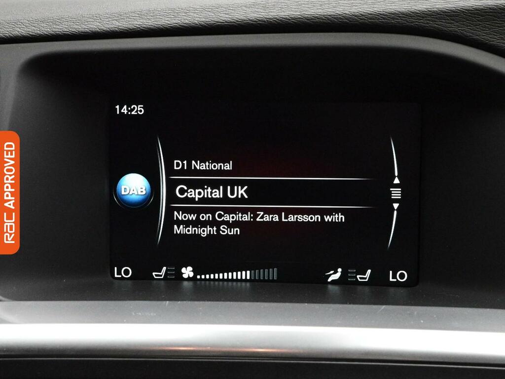 Volvo V60 Cross Country 2.4 D4 Lux Nav Estate Awd Euro 6 Blue #3