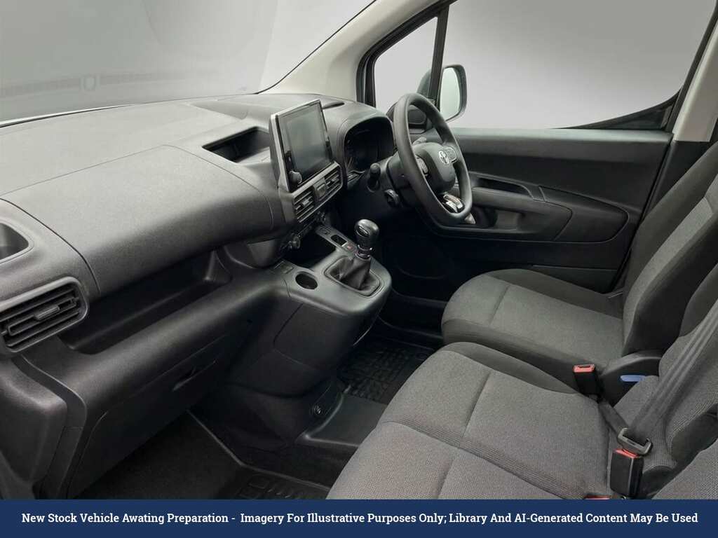 Vauxhall Combo-e Life 2300 50Kwh Pro Panel Van 6Dr L2 7.4 White
