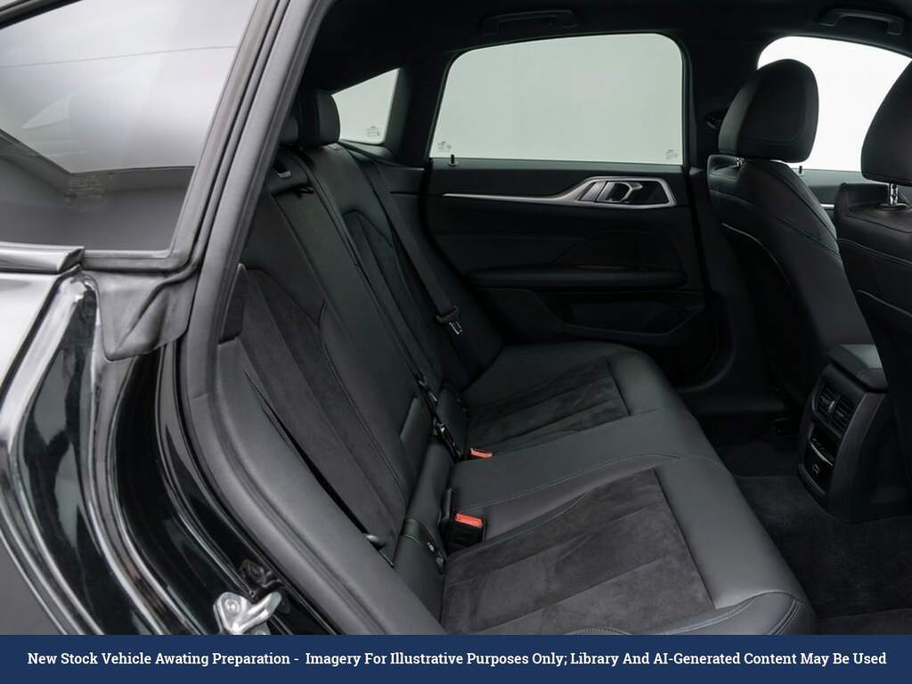 BMW i4 40 83.9Kwh M Sport Gran Coupe Ed Black #2